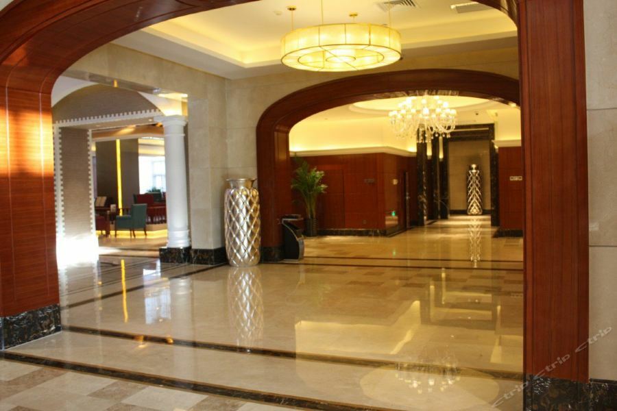 Grand Skylight International Hotel Ganzhou Chang Zhen Avenue Buitenkant foto