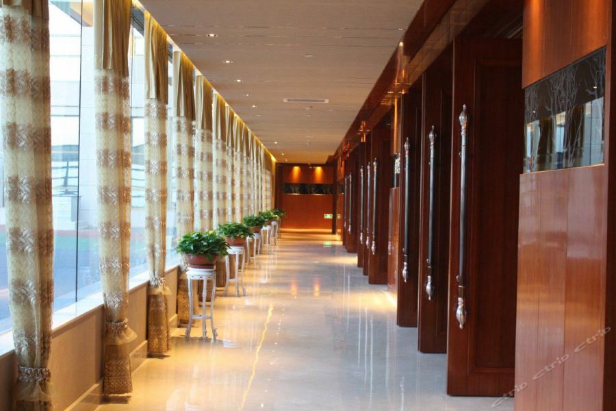 Grand Skylight International Hotel Ganzhou Chang Zhen Avenue Buitenkant foto